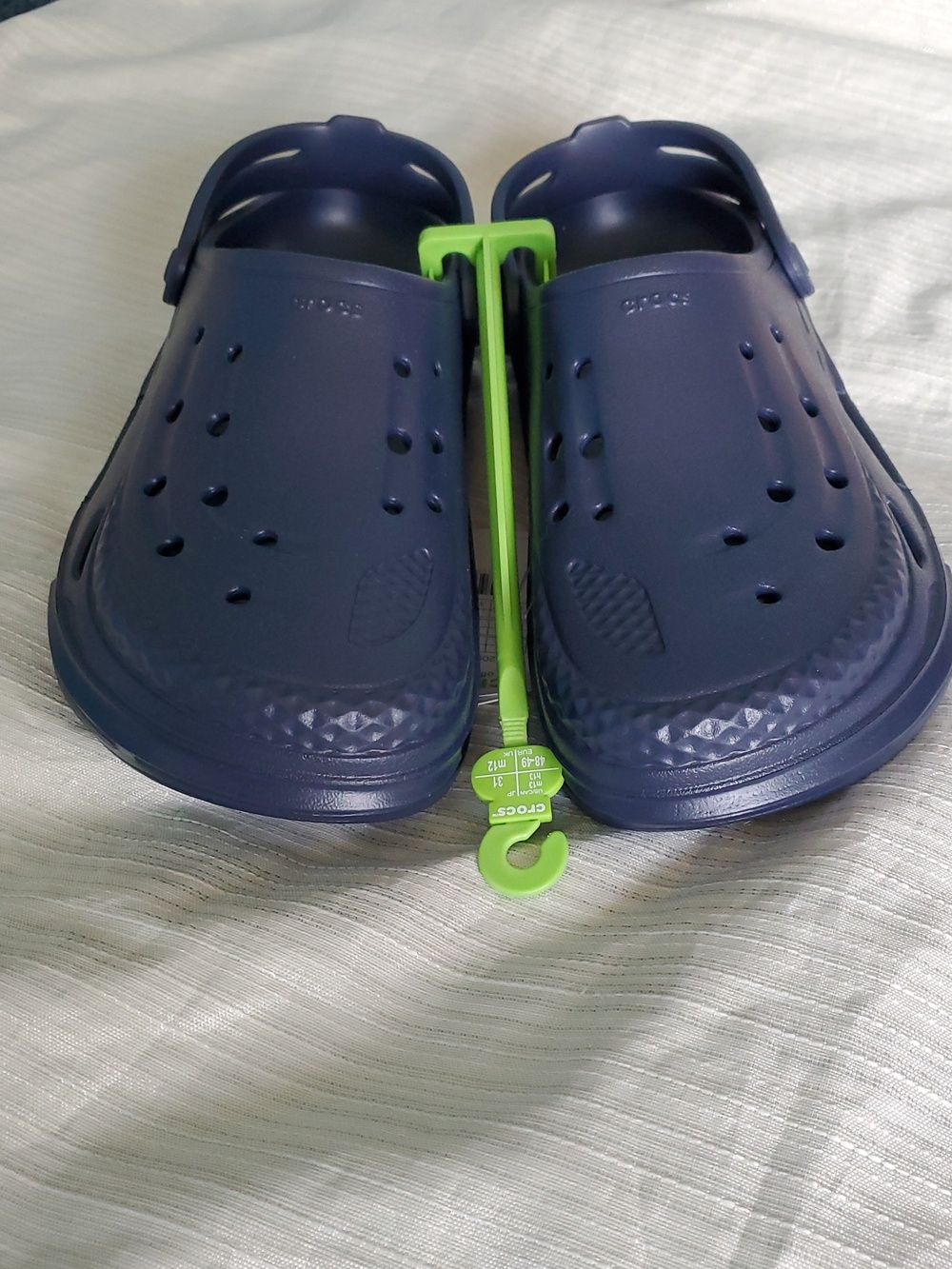 Men's Crocs Navy Off Grid Clog - Picture 6 of 9